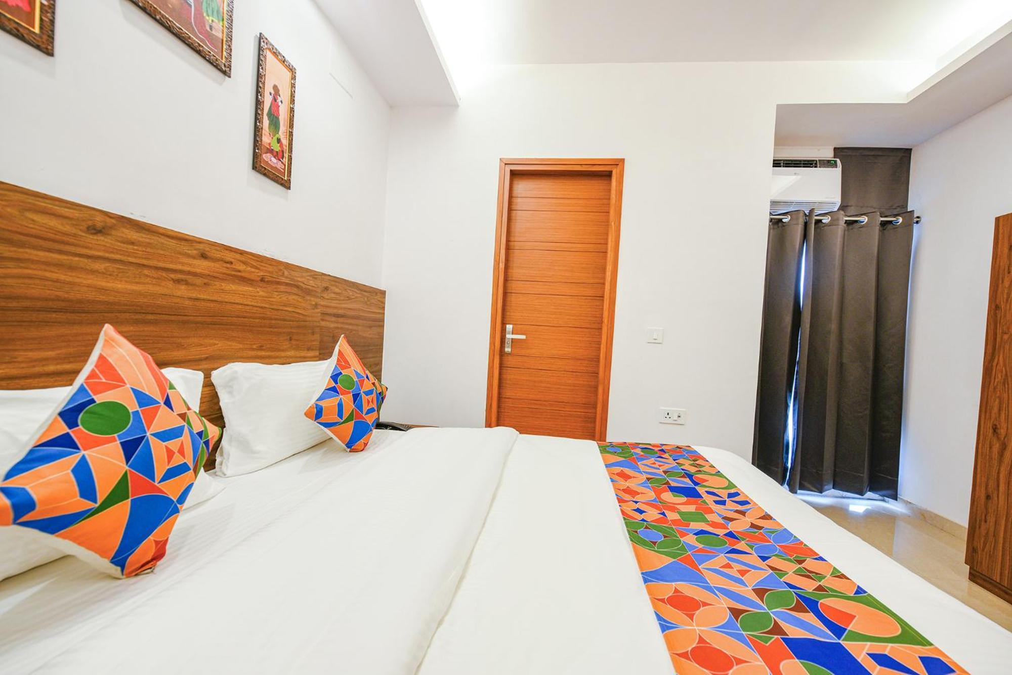 Fabhotel Sparkling - Nr Yashobhoomi Convention Centre Delhi  Luaran gambar